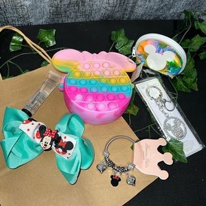 #043 6pc Minnie Theme Set